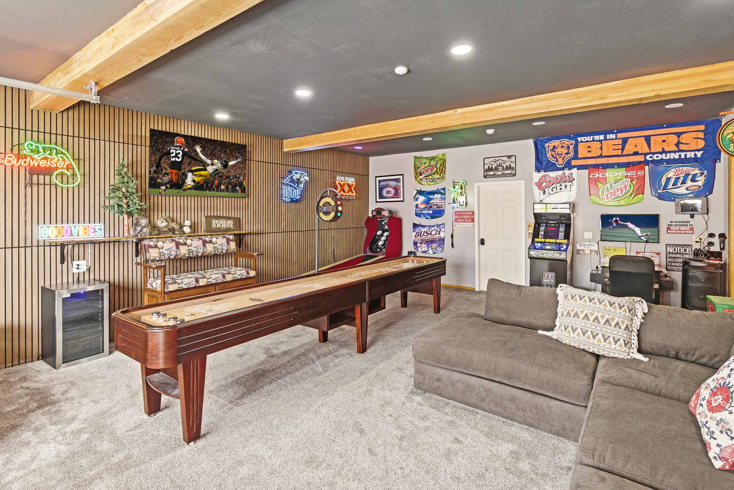 Game room and family lounge at Edgar's Hideaway Big Bear cabin rental